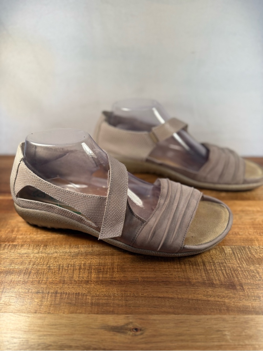 Naot Papaki Sandal Tan and Cream Size 42 (US 11 - 11.5)